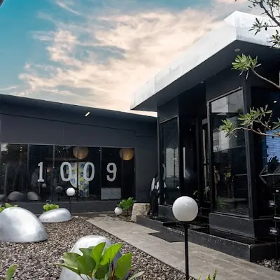 1009 Social Space - Palagan