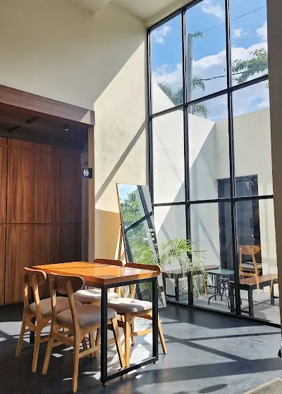 110 Degree Cafe