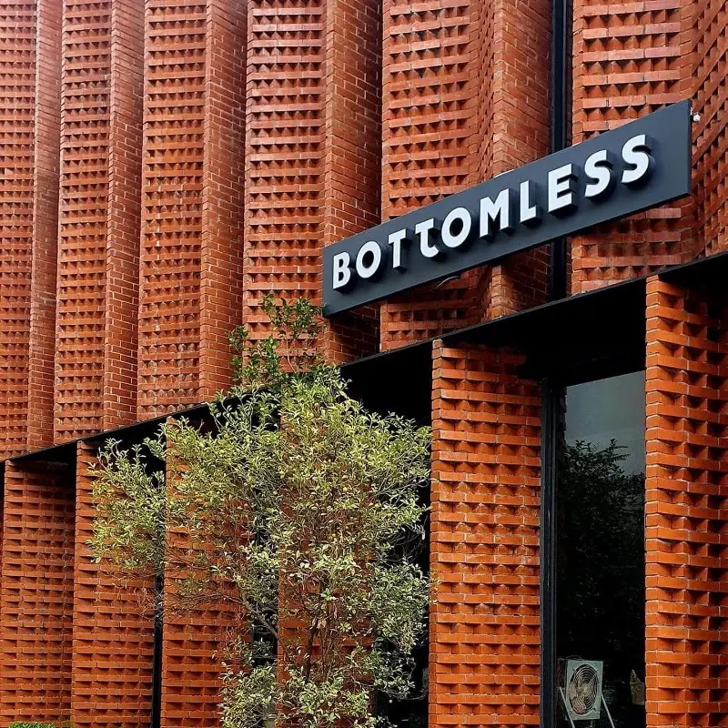 Bottomless Sukhumvit 33