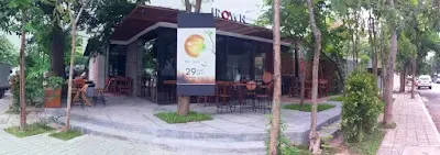 BROWN Coffee - Roastery BKK
