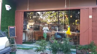 CAFE GOTHAM