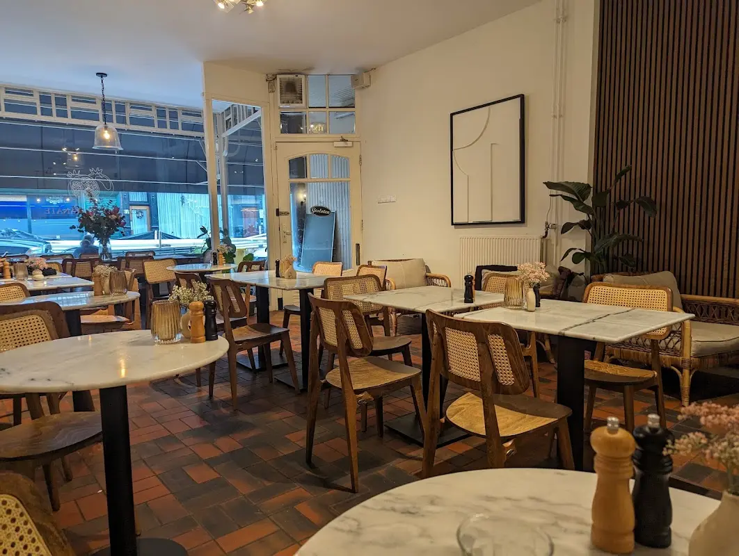 Cafe Pomegranate