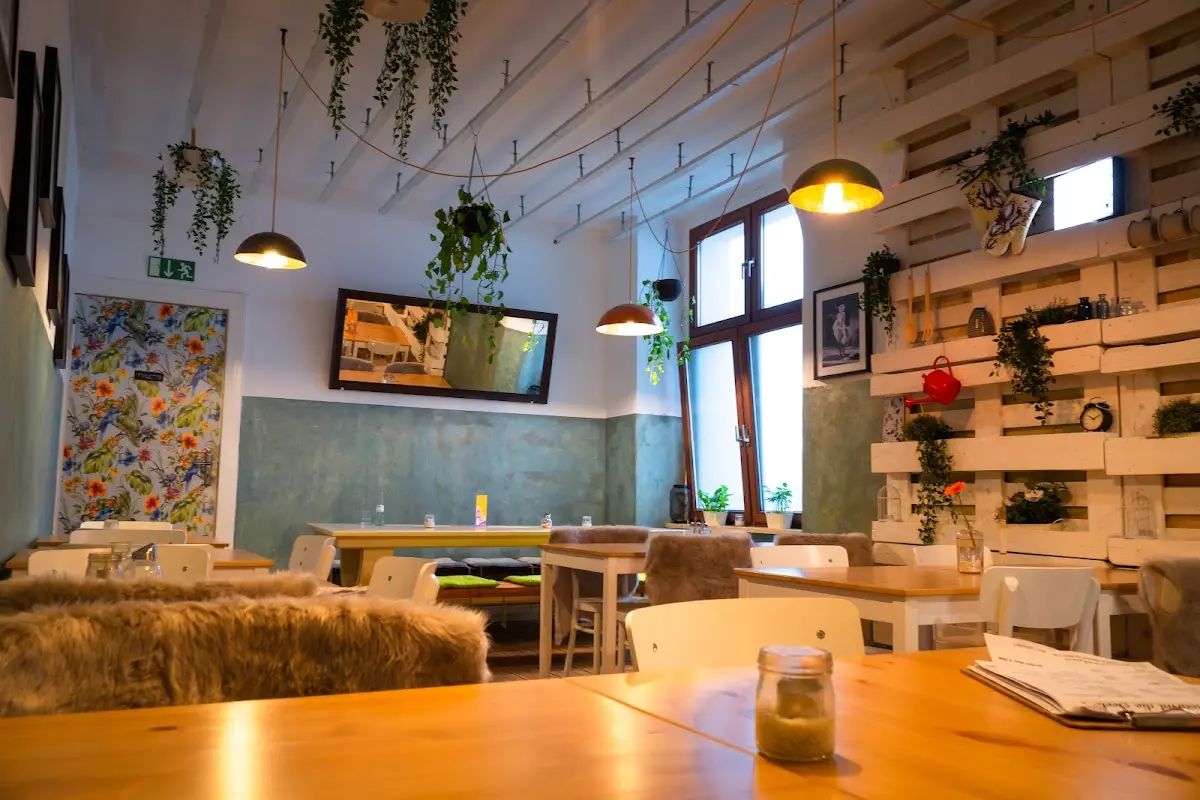 Coffee & Bagel House