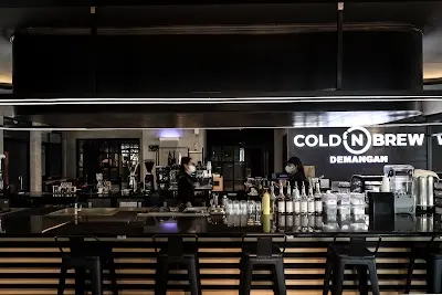 Cold 'N Brew - Demangan