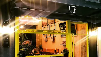 Dekaepta Cafe