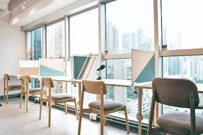 Desk-one 溫室 (Causeway Bay)