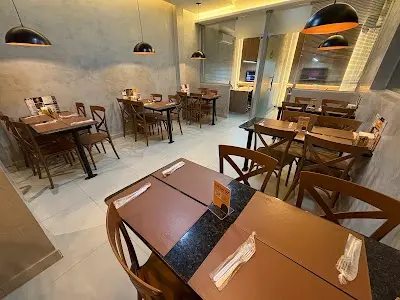Em Família Coffee Shop