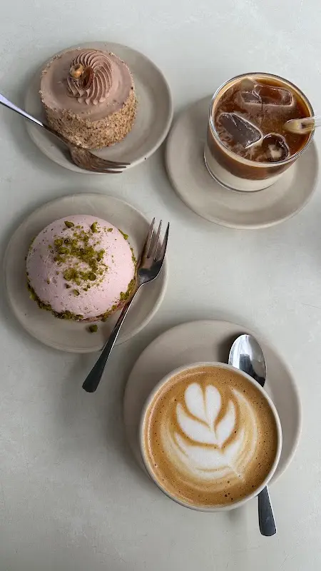 Holm Kaffeerösterei Café