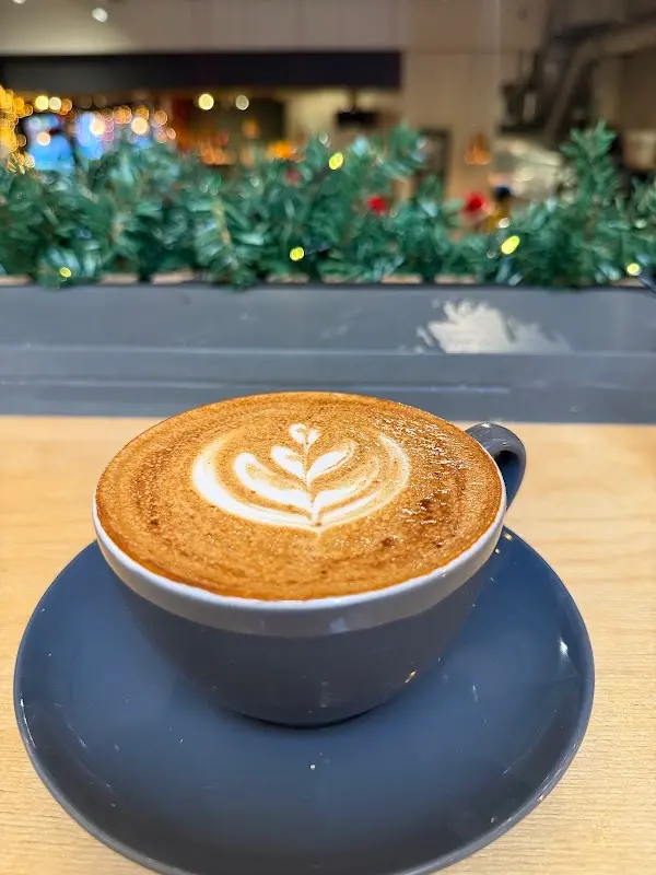 Kaafi • Specialty Coffee & Brunch Bar, Foto 4 von 10