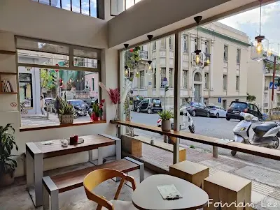 KALDI Καφεκοπτείο (Coffee grinder's and shop)