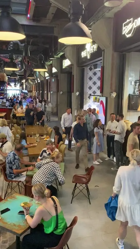 MONTOWNIA FOOD HALL, Foto 2 von 10