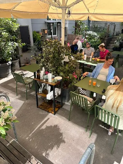 Ø12 Coffee & Eatery