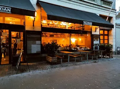 Paludan Bog & Café