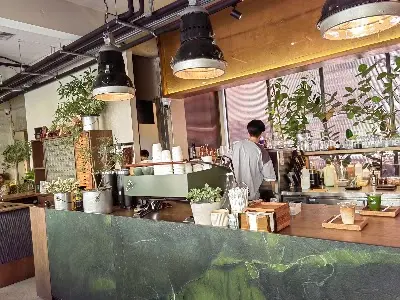Piccolo Vicolo Café at Wang Burapha-Samyot