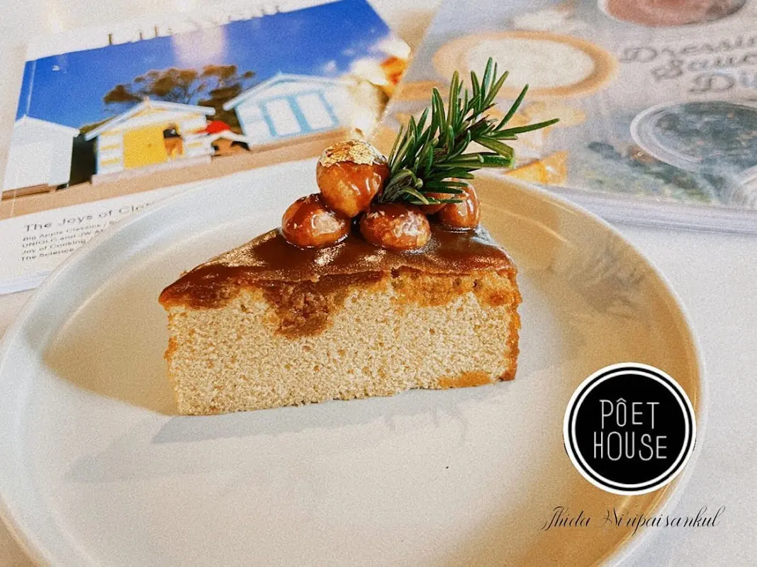 Poet House Cafe, Foto 4 von 10