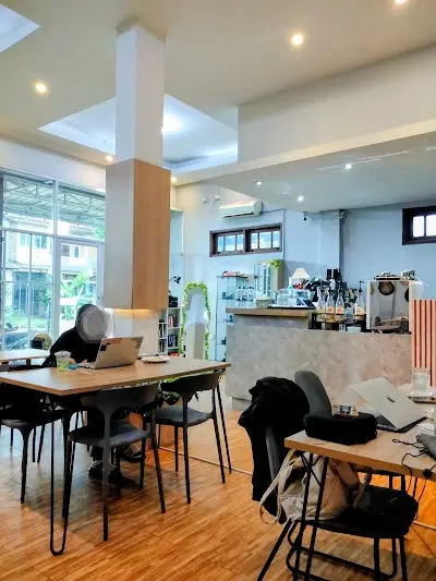 Sinom Coffee & Space