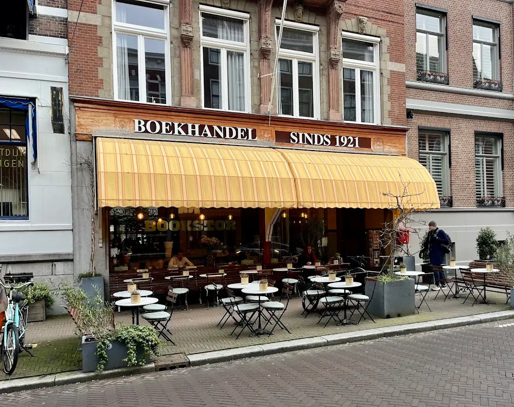 The Bookstor Café
