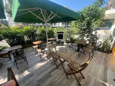 The Leaf Coffee Shop