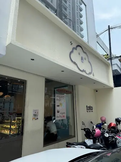 Toto by Chi Chi ~ a cafe & totory (BKK1) ☁️✨