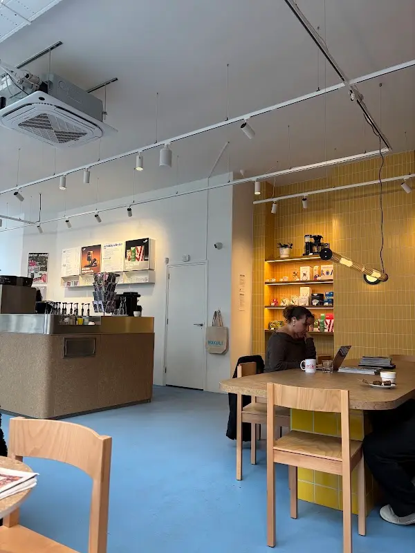 Wakuli Coffee | Piet Heinstraat, Foto 3 von 5