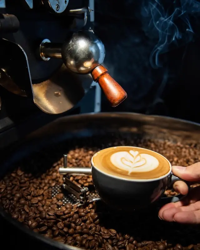 Y'EST WORKS Coffee Bar, Foto 4 von 10