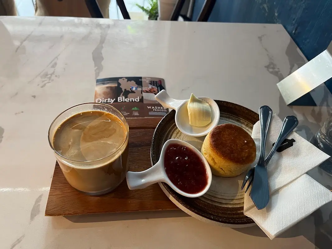 Y'EST WORKS Coffee Bar, Foto 5 von 10