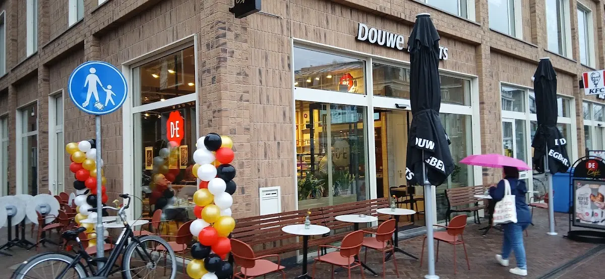 Douwe Egberts Café Leiden Stationsweg 33
