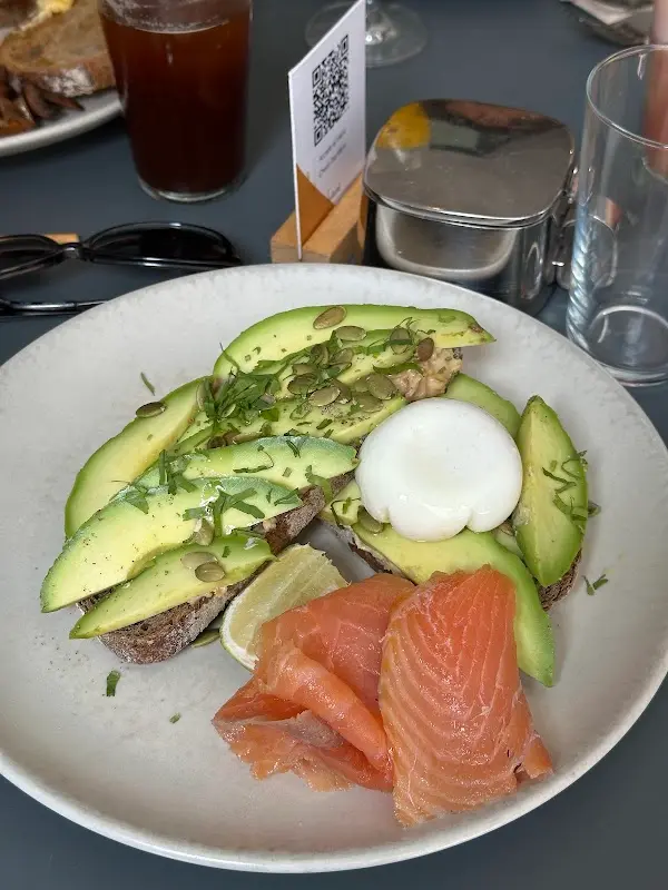 FEDERAL Esmorzars i Cafè d'Especialitat - Poblenou, Foto 9 von 10