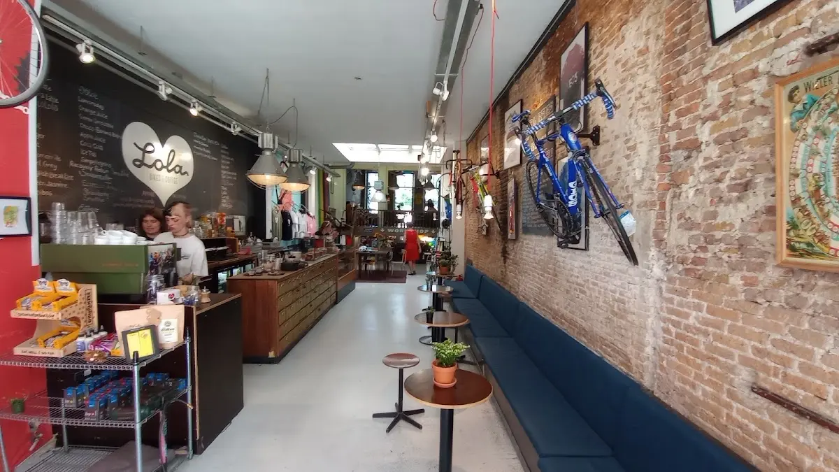 Lola Bikes & Coffee, Foto 6 von 10