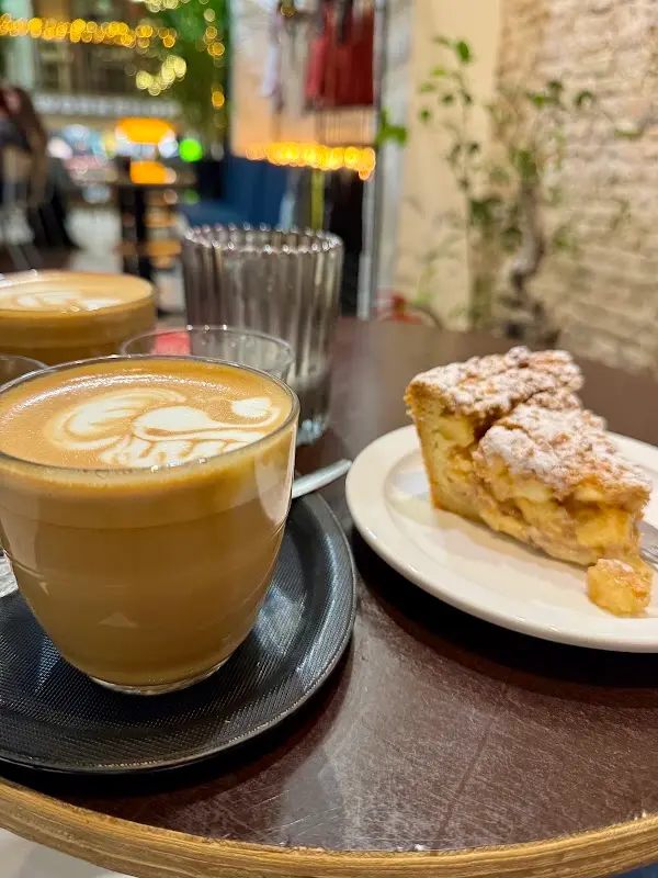 Lola Bikes & Coffee, Foto 7 von 10